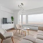 Splendid Two-bedroom Flat Frontal Seaview - 
